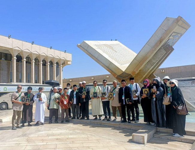 Guru Besar Fakultas Syariah dan Hukum UIN Alauddin Makassar Ikuti Program Umrah Tamu Raja Arab Saudi