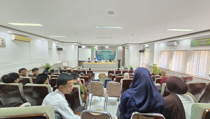 Bedah Buku Hukum Pembiayaan Syariah Dosen Hukum Ekonomi Syariah UIN Alauddin Makassar