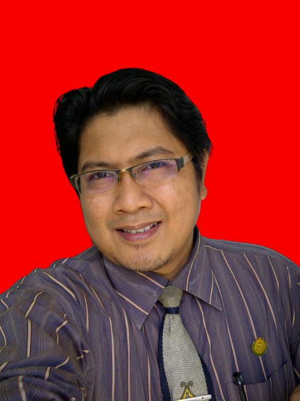 Dr. Nur Taufiq