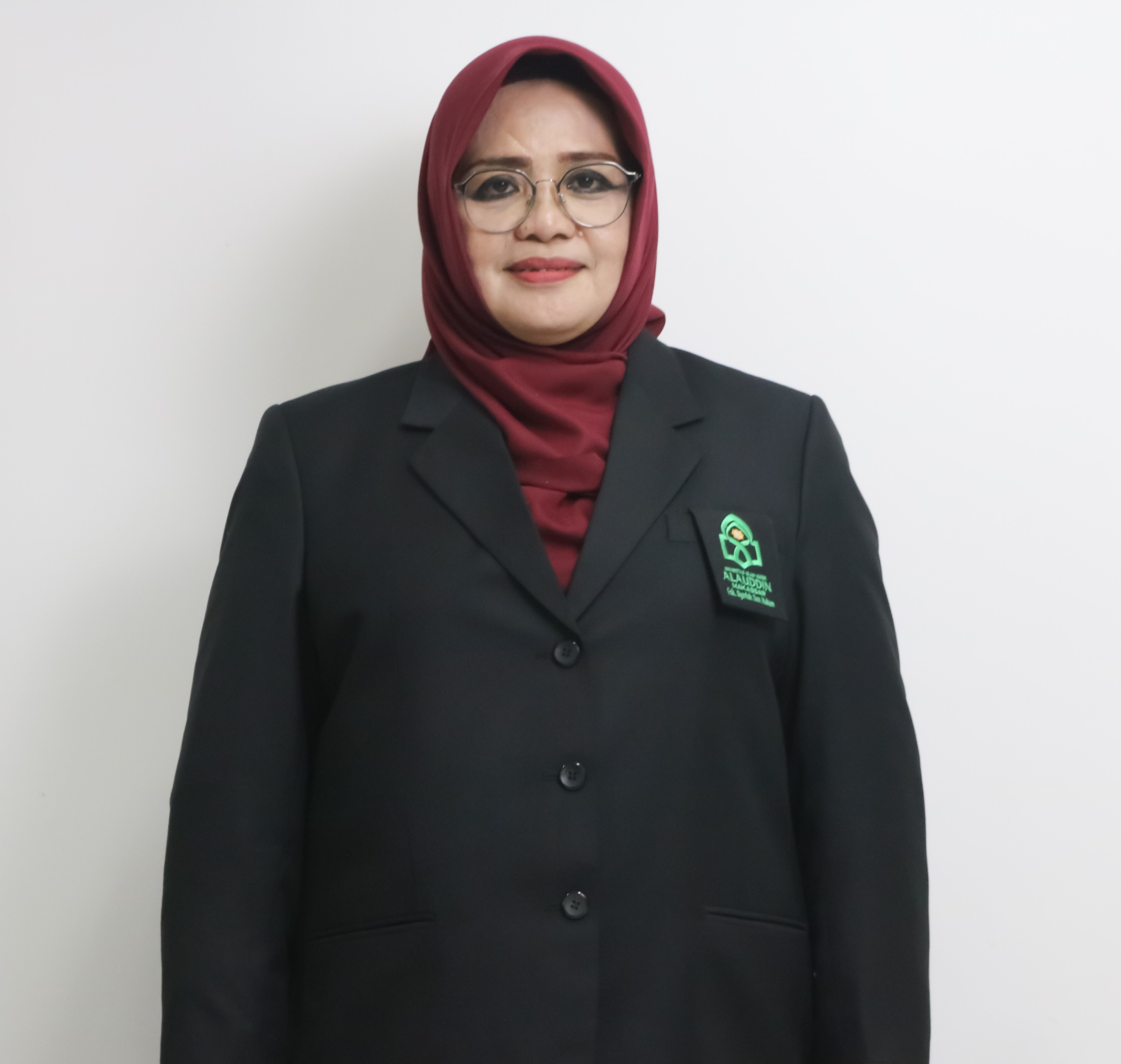 Prof. Dr. Hj. Rahmatiah HL, M. Pd