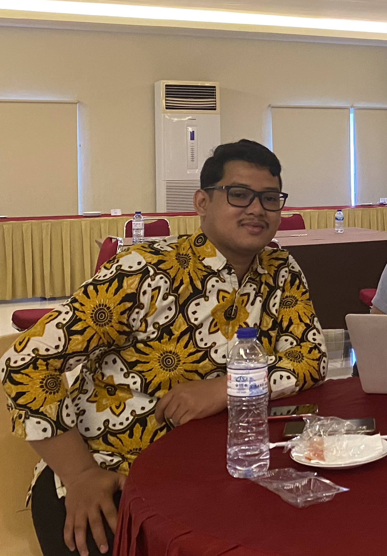 Sahlan Nur Hajid, S.M.
