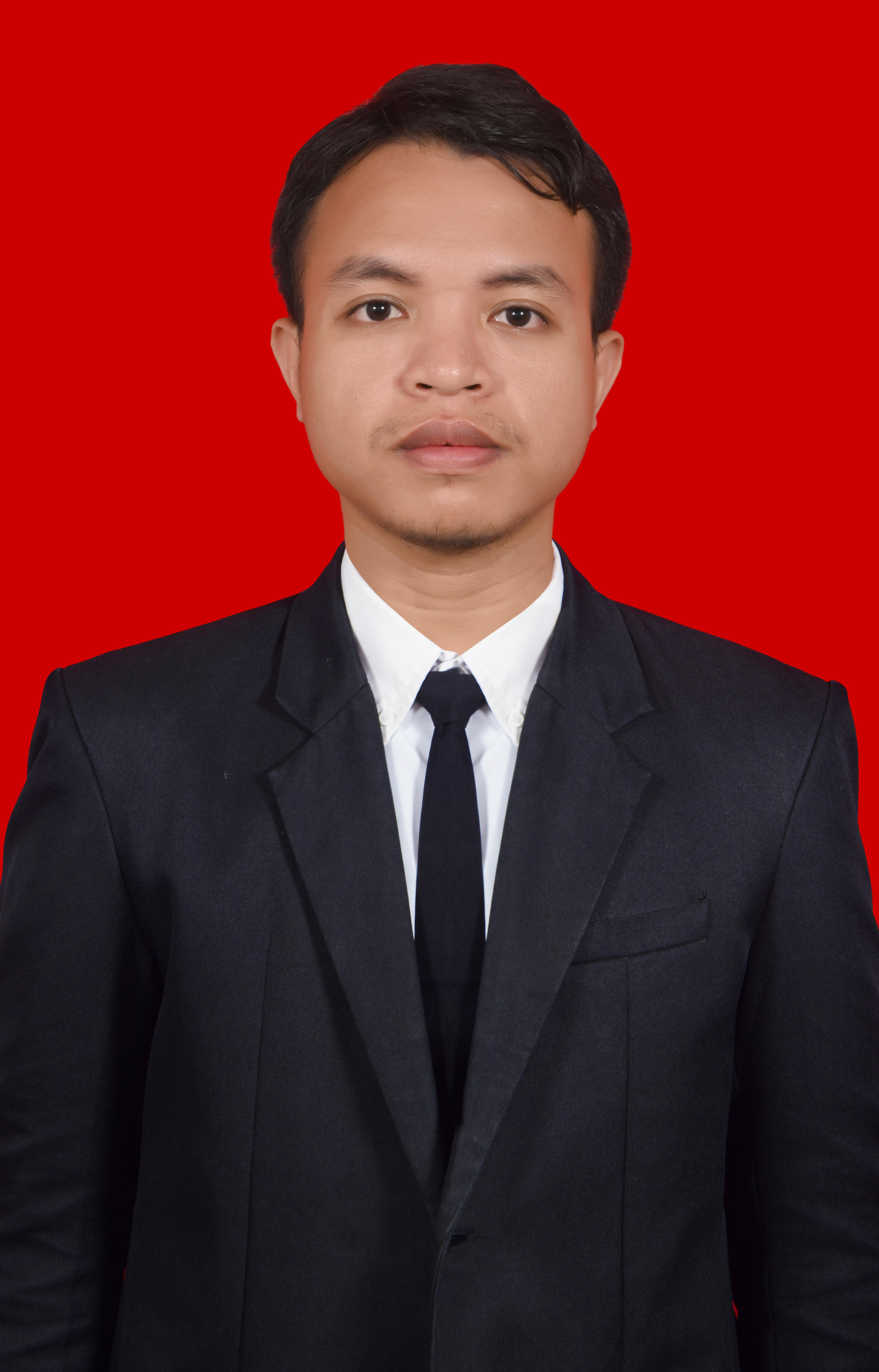 Zufadli Sultan, S. Kom.